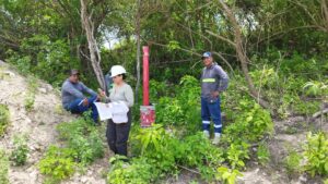 Colocación de hitos demarcatorios área minera Yolanda- Comuna San Antonio Playas- Guayas. Cliente: Xavier Guerrero