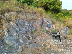 Levantamiento geológico estructural para Auditoría Ambiental de Cierre y Abandono Cantera Petrolisa Daule -Guayas. Cliente: Petrolisa S.A.